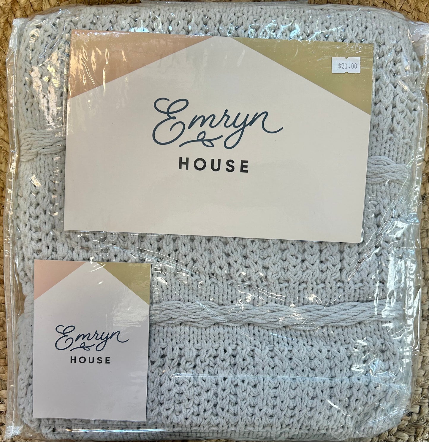 Emryn House Chunky Knit Throw - Quiet Grey