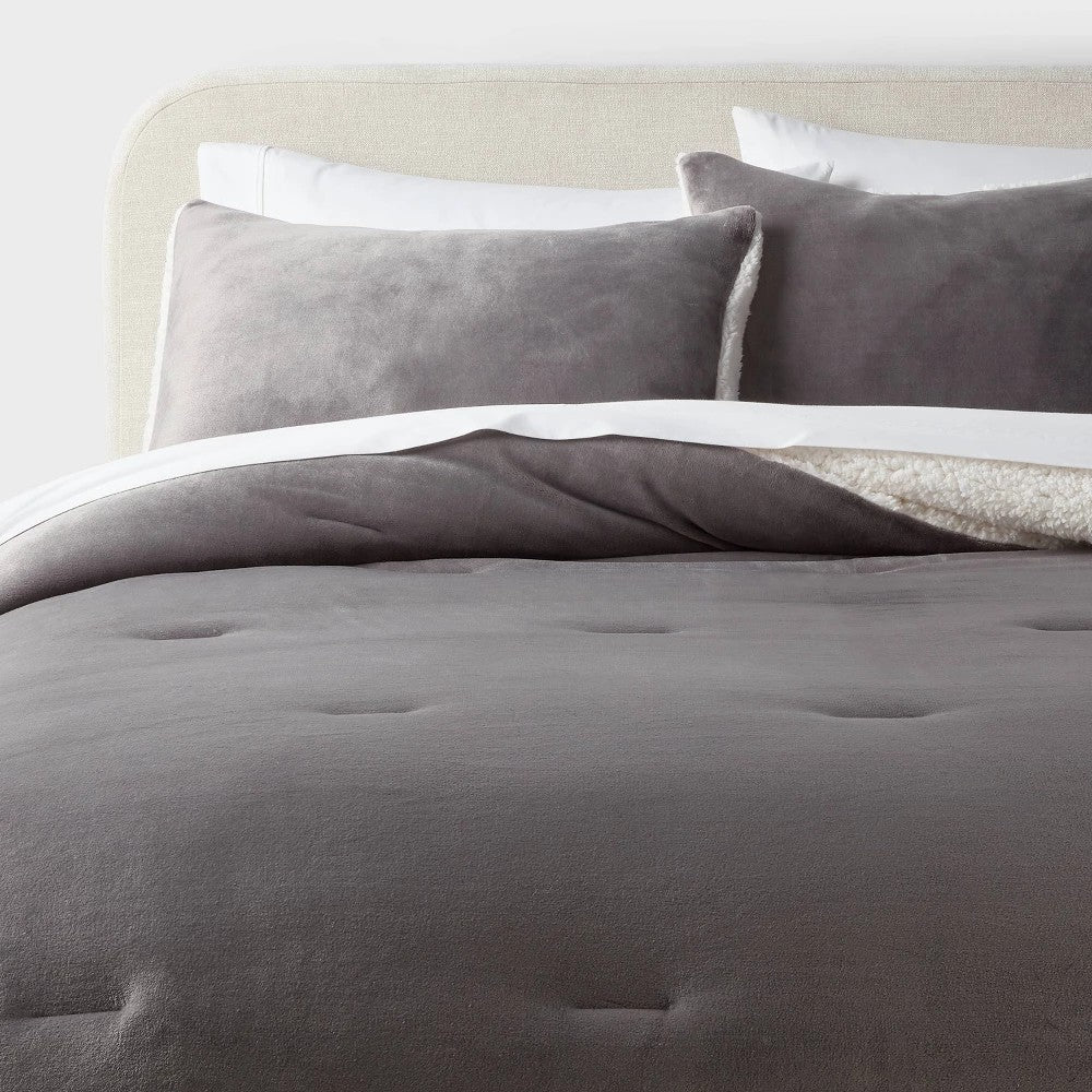 Full/Queen Cozy Faux Shearling Comforter and Sham Set Gray
