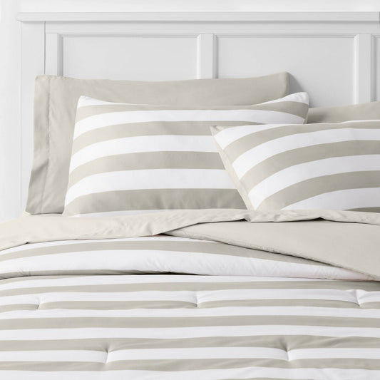 5pc Comforter & Sheets Set Stripe - Room Essentials