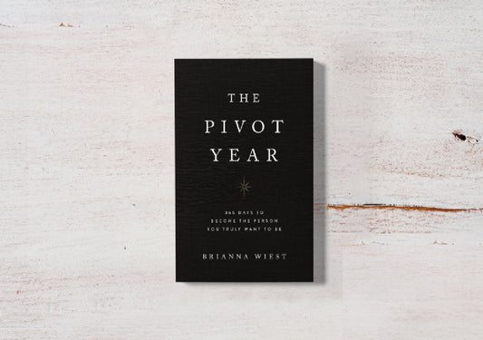 The Pivot Year - book: Paperback