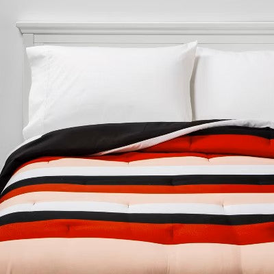 Twin/Twin XL Rugby Stripe to Black Reversible Geo Dot Microfiber Comforter - Room Essentials