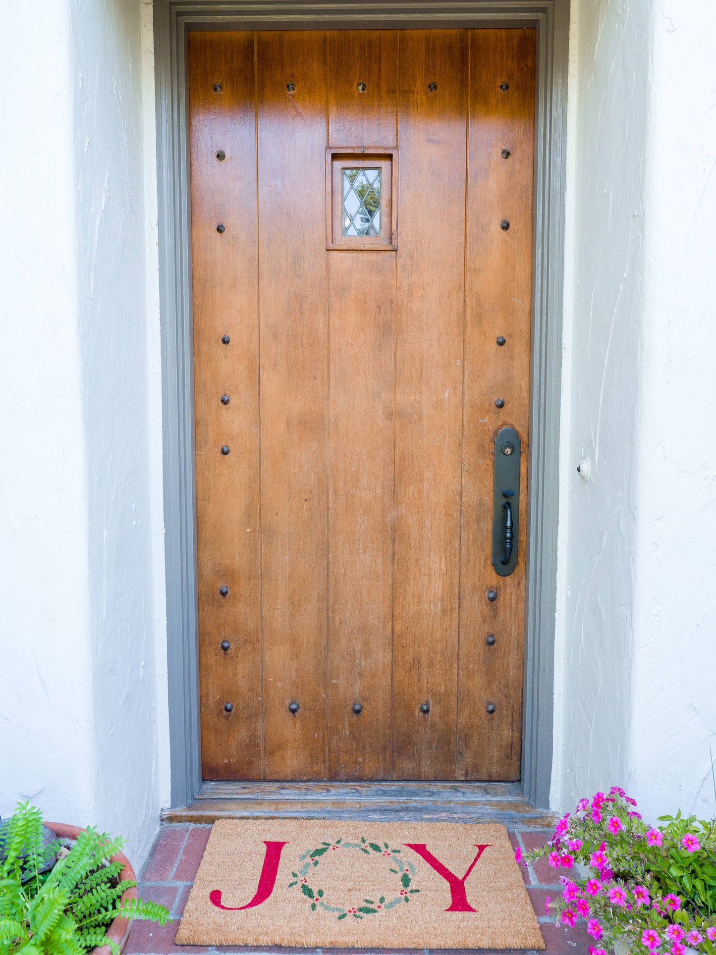 KAF Home 17" x 30"  Holiday Coir Mat - Joy Wreath