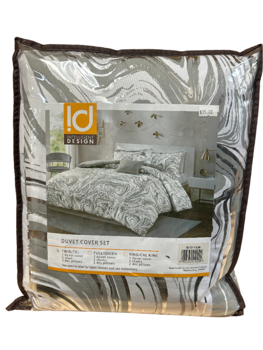 Twin XL Isabel Velvet Duvet Cover Set & Pillow