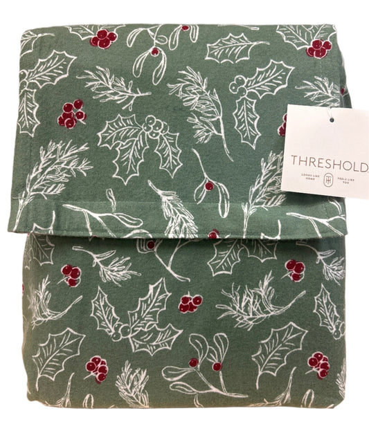 Queen Ultra Soft Holiday Flannel Sheet Set Green Holly - Threshold