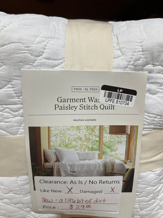 Twin/ XL Twin Paisley Stitch Quilt As Is