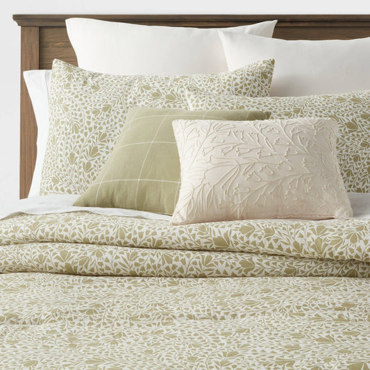 8pc King Floral Comforter Set Green - Threshold™: Cotton & Polyester, Quilted Design, Botanical Pattern
