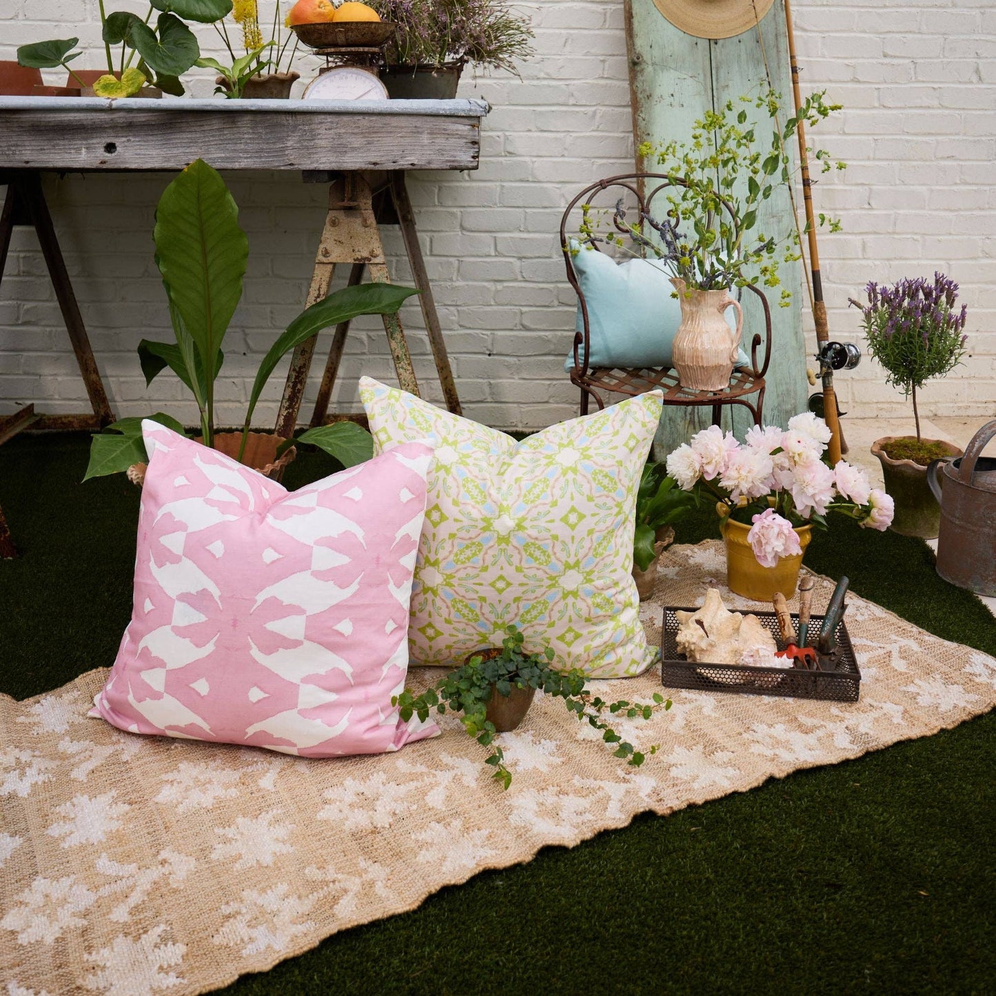 Dhalia Jute Rug, Ivory: 2.5' x 8'