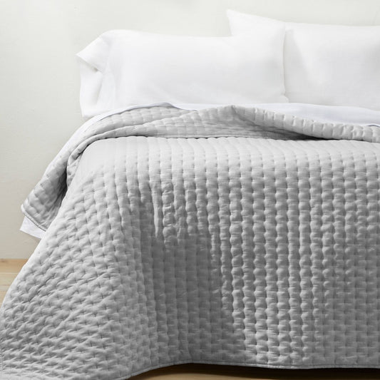 Casaluna Cashmere Blend Full/Queen Light Grey Quilt