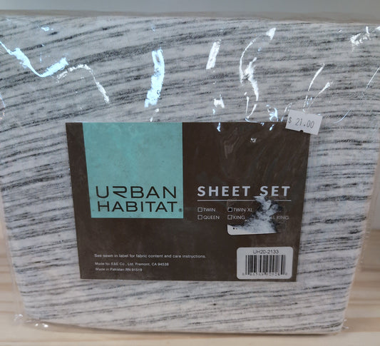 Twin XL Urban Habitat Space Dyed Cotton Jersey Knit Sheet Set in Grey